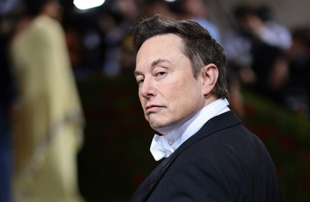 Haven T Had Sex In Ages Elon Musk Denies Romantic Affair With