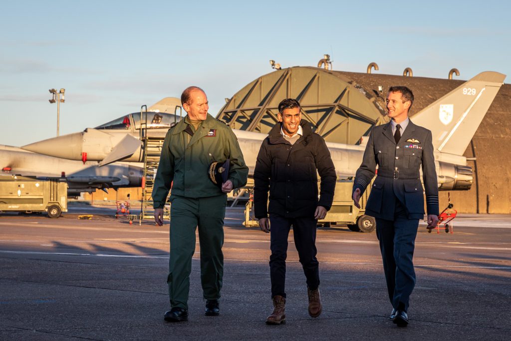 INSET Mike Wigston with Sunak and Group Captain Billy Cooper at RAF Coningsby on 9 12 2022