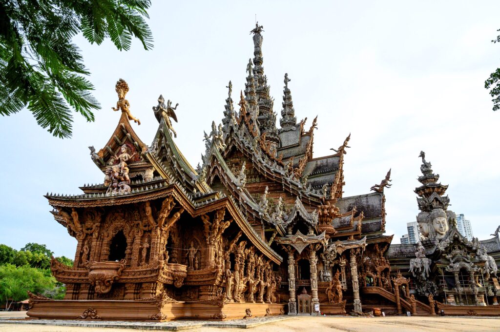 INSET 3 Thailand temple GettyImages 1228379900