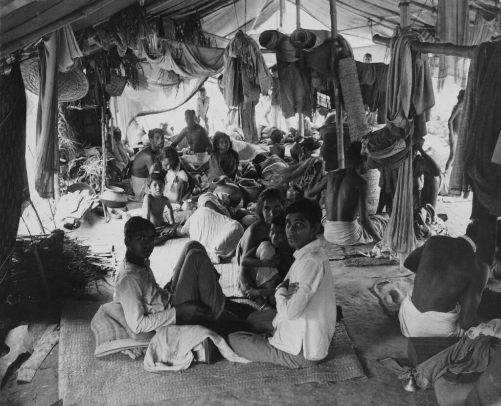 INSET 4 Bangladesh refugees GettyImages 831668538